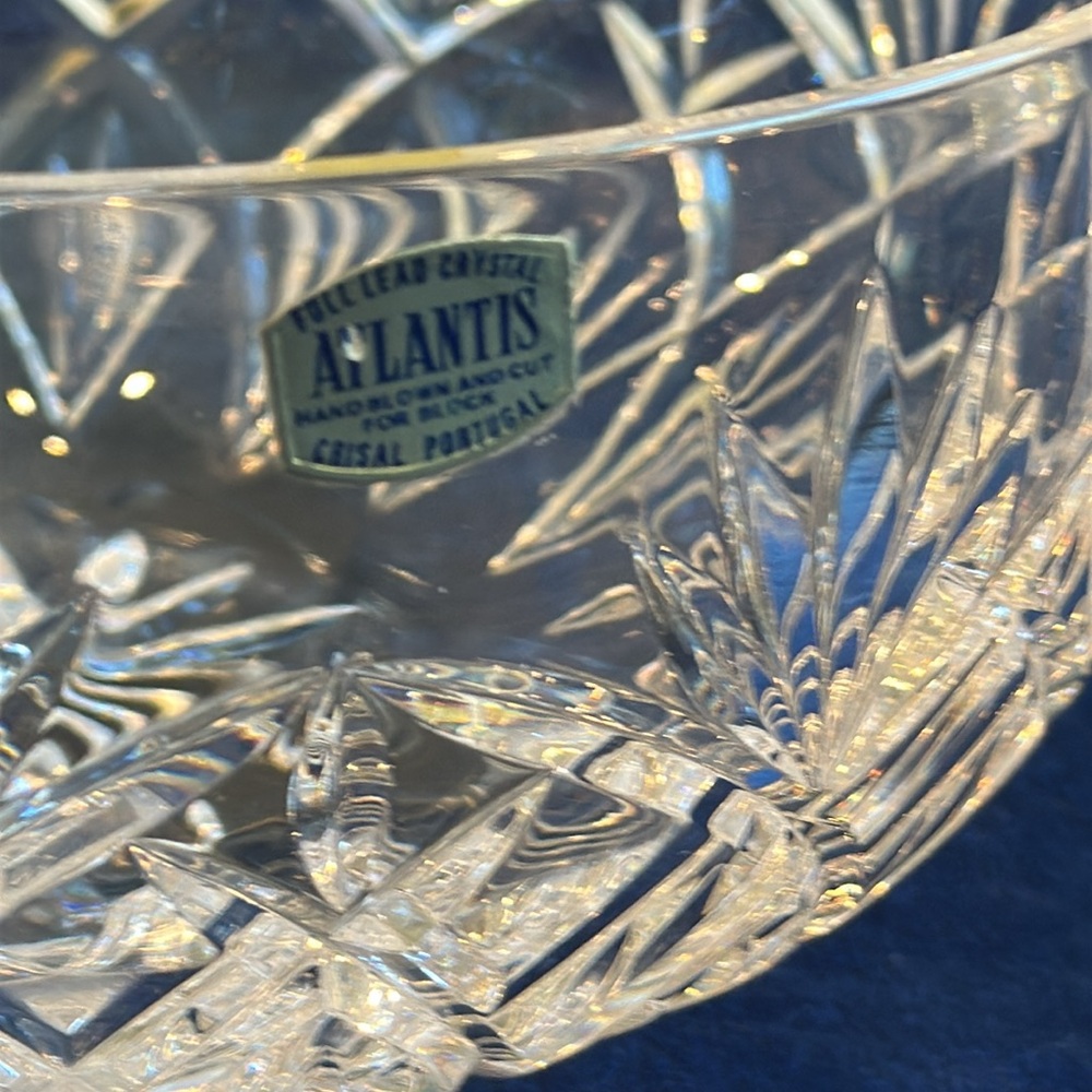 CRYSTAL BOWL Atlantis Catalina Lead Crystal Bowl Hand Cut & Blown Centerpiece - Picture 4 of 8
